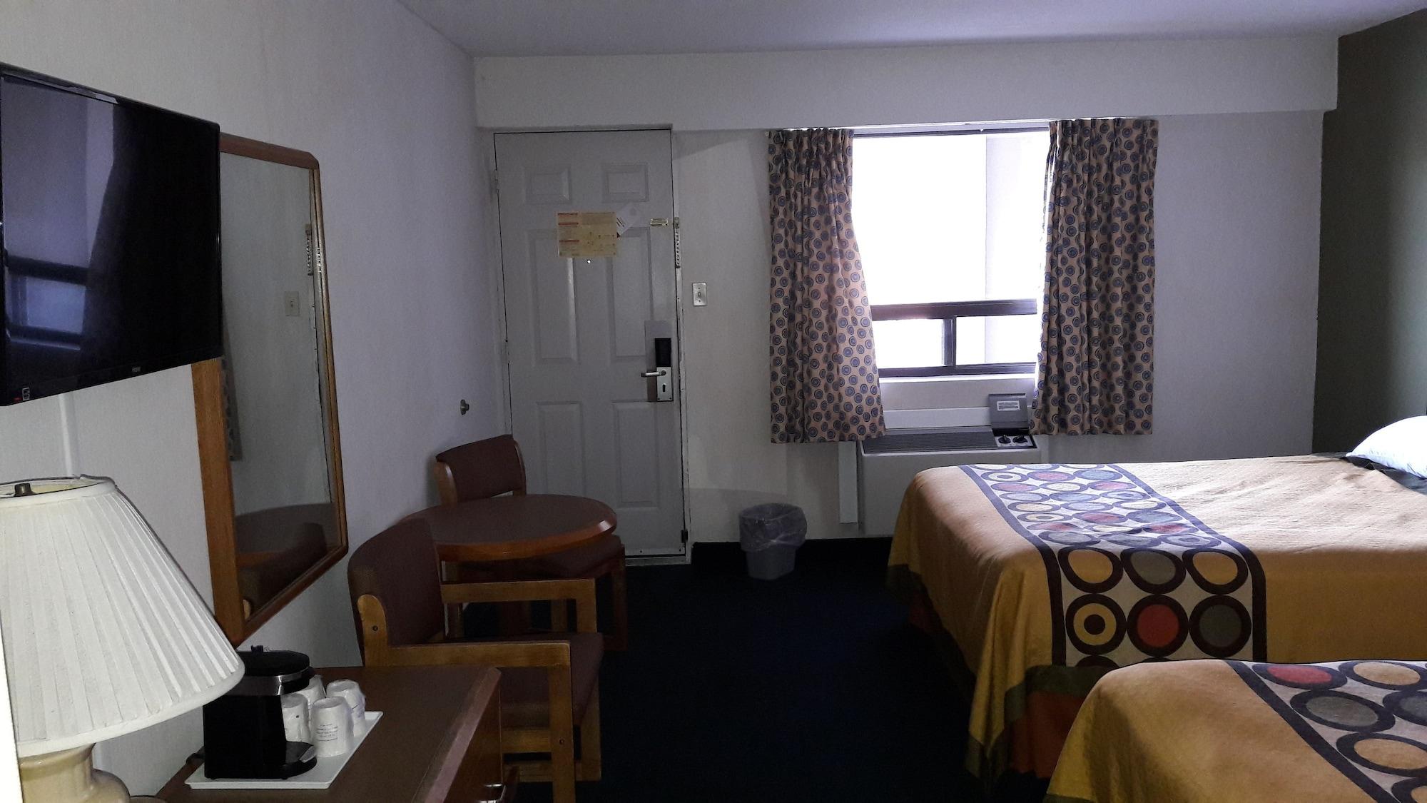 Super 8 By Wyndham Niagara Falls North Εξωτερικό φωτογραφία