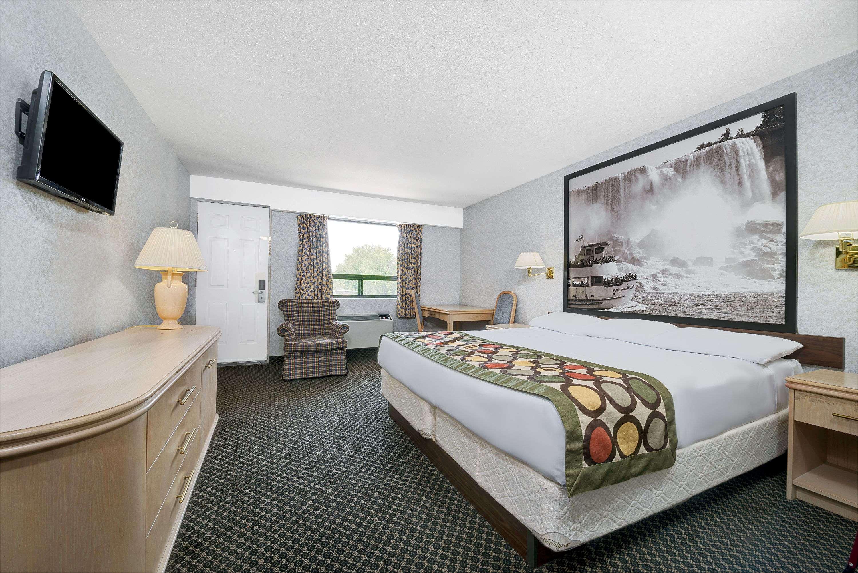 Super 8 By Wyndham Niagara Falls North Εξωτερικό φωτογραφία